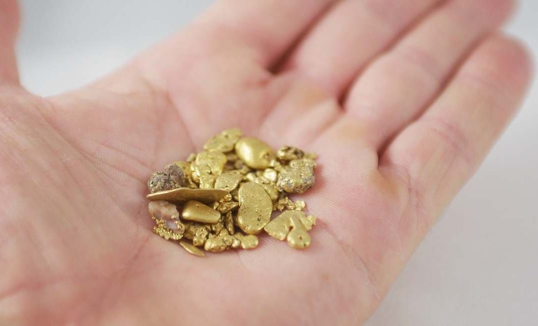 ¿Cuánto oro se puede extraer de un celular?